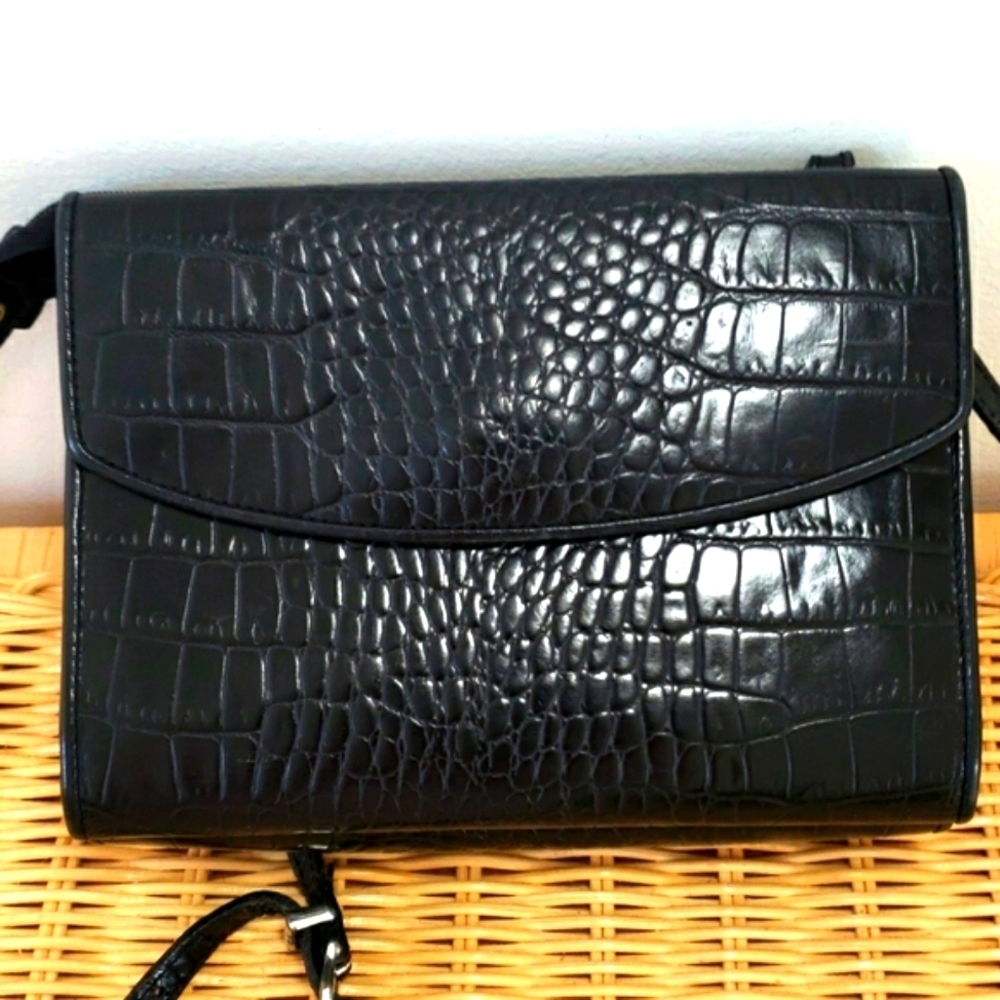 Brighton Black Leather Small Croc Embossed Cross-Body Organizer Bag Wallet.